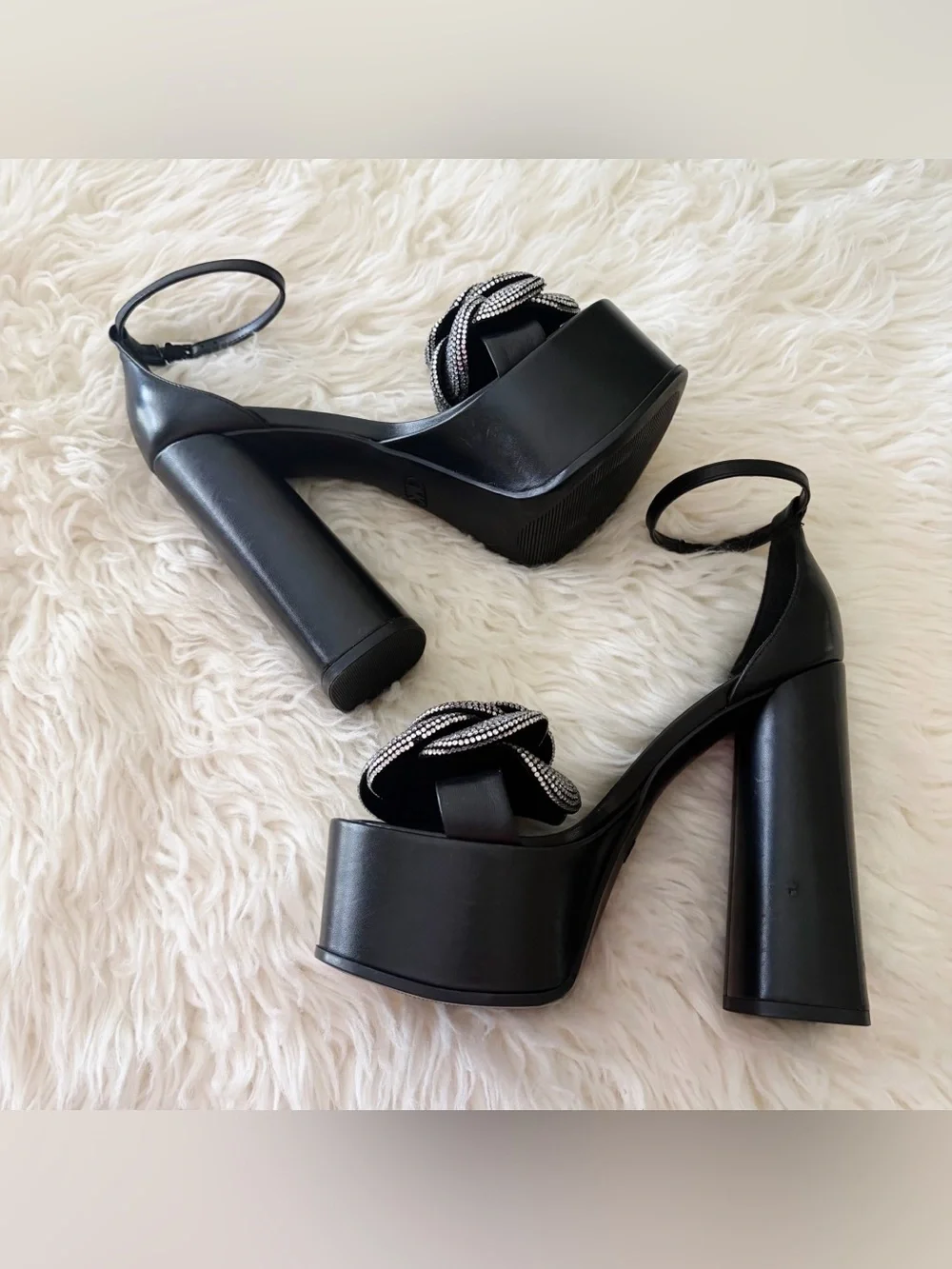 Michael Kors | Elodie Rosette Platform Sandals Heels Leather Black Silver 5.5